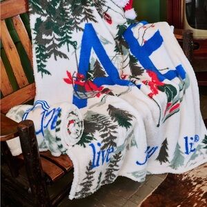 American Eagle Cozy Holiday Blanket with Festive Design